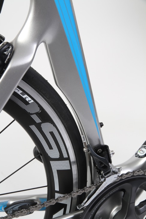 ジャイアント PROPEL ADVANCED 2 アルテグラ搭載、史上最速エアロ